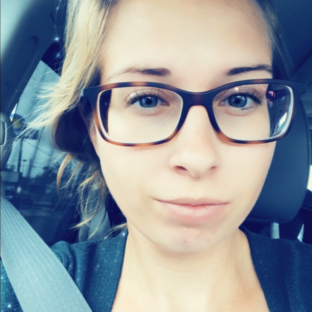 Meet your Posher, Jessica